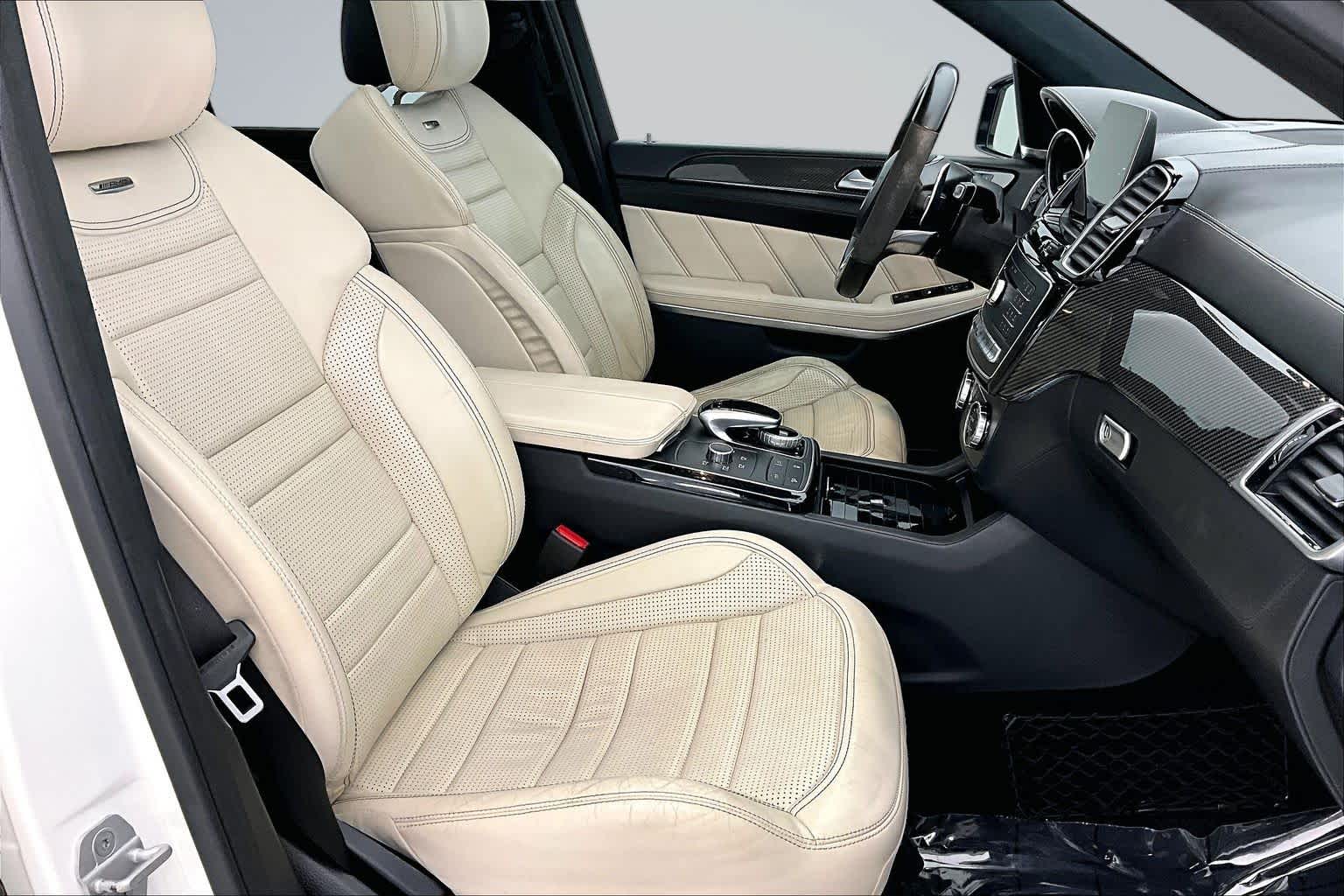 Thumbnail: 2017 Mercedes-Benz GL-Class - 14