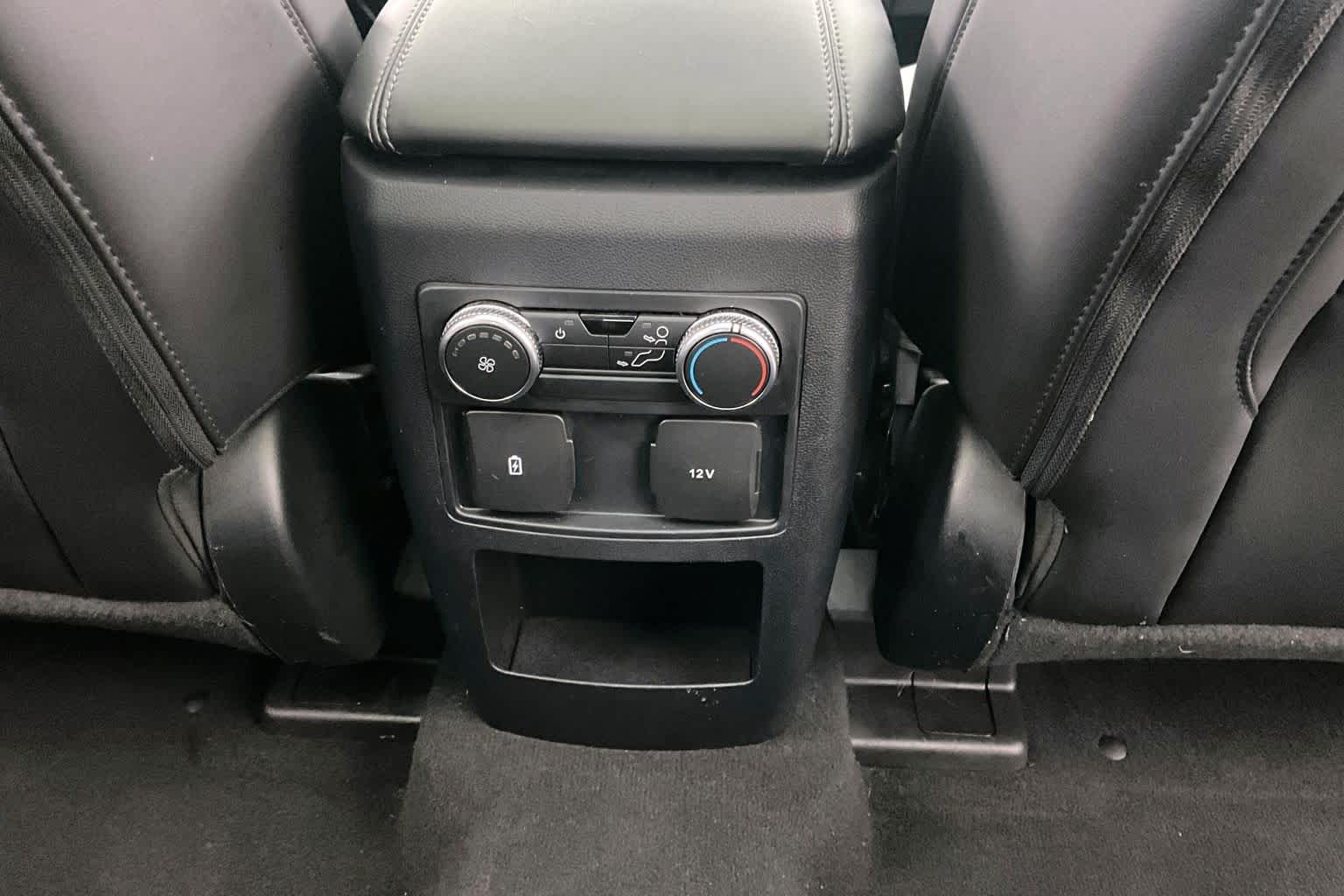 Thumbnail: 2021 Ford Explorer - 27