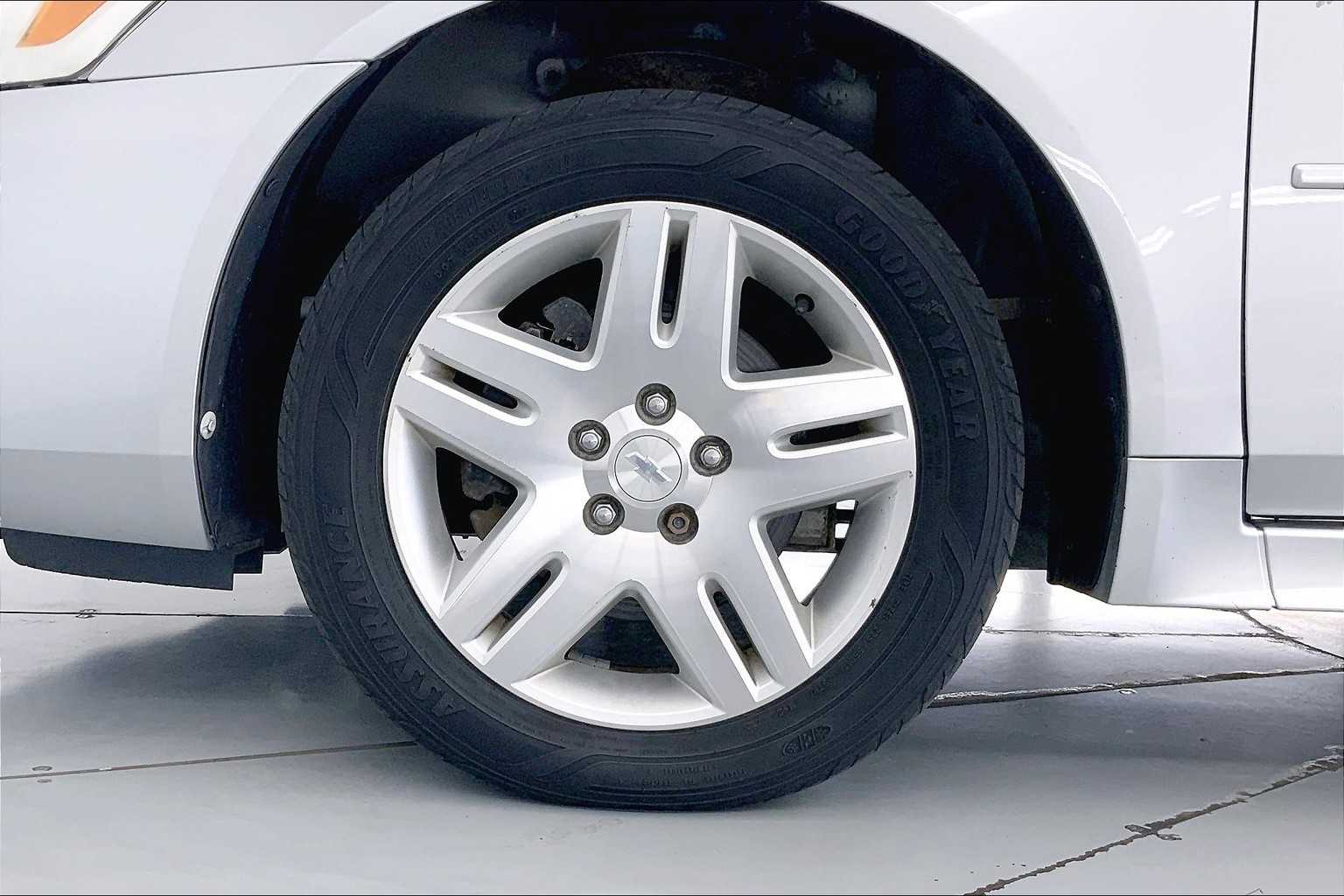 Thumbnail: 2013 Chevrolet Impala - 8
