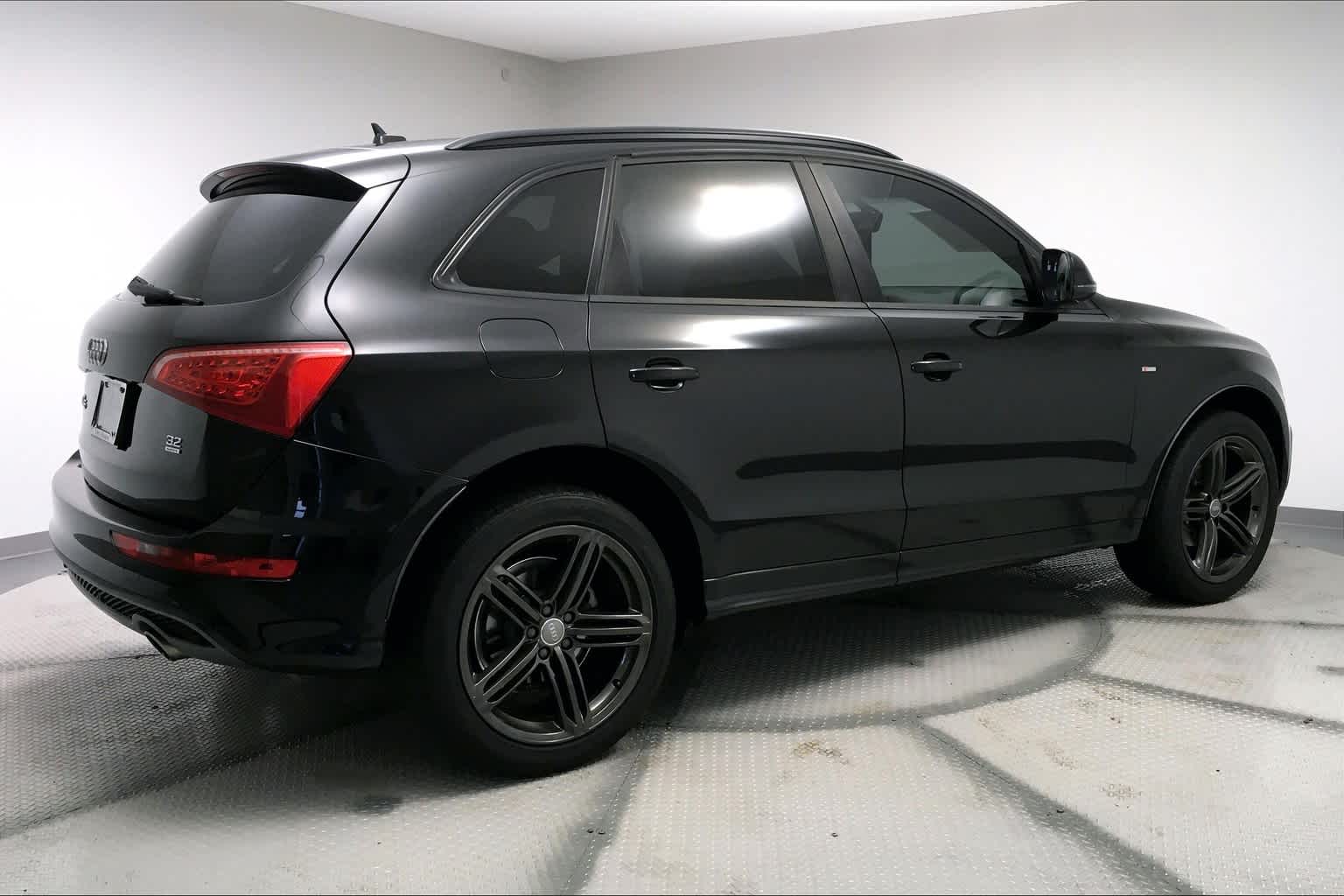 Thumbnail: 2012 Audi Q5 - 13