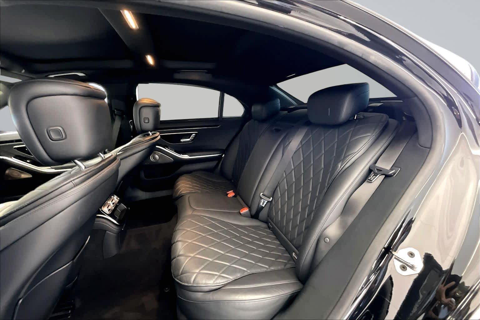 Thumbnail: 2021 Mercedes-Benz S-Class - 12