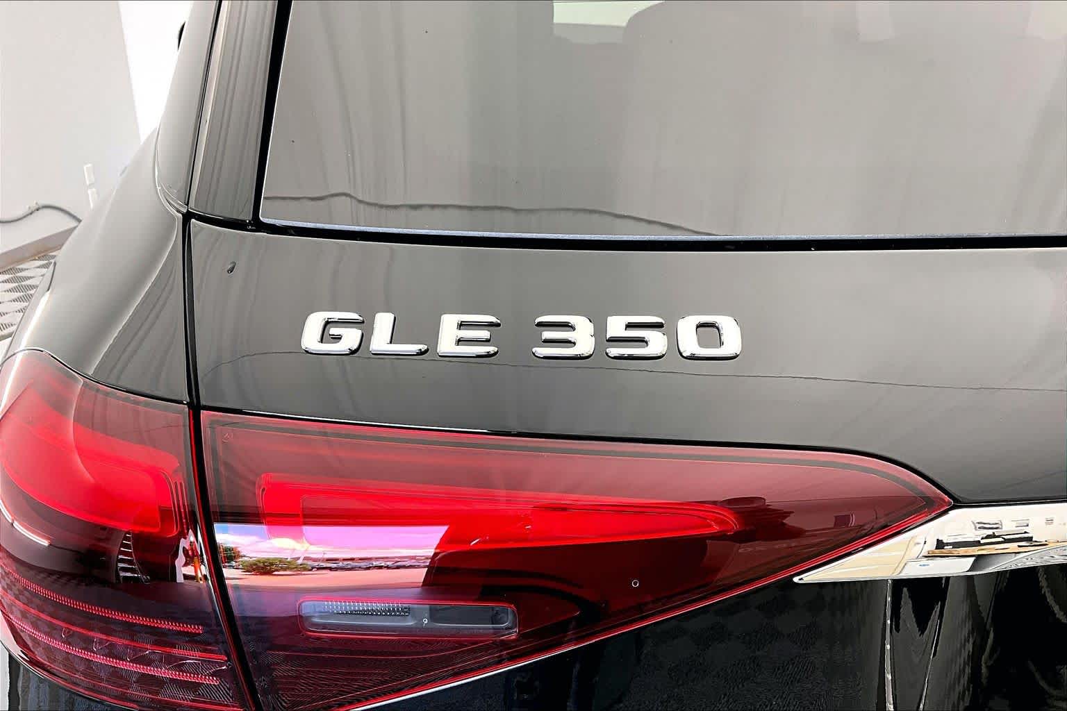 Thumbnail: 2026 Mercedes-Benz GLE - 7