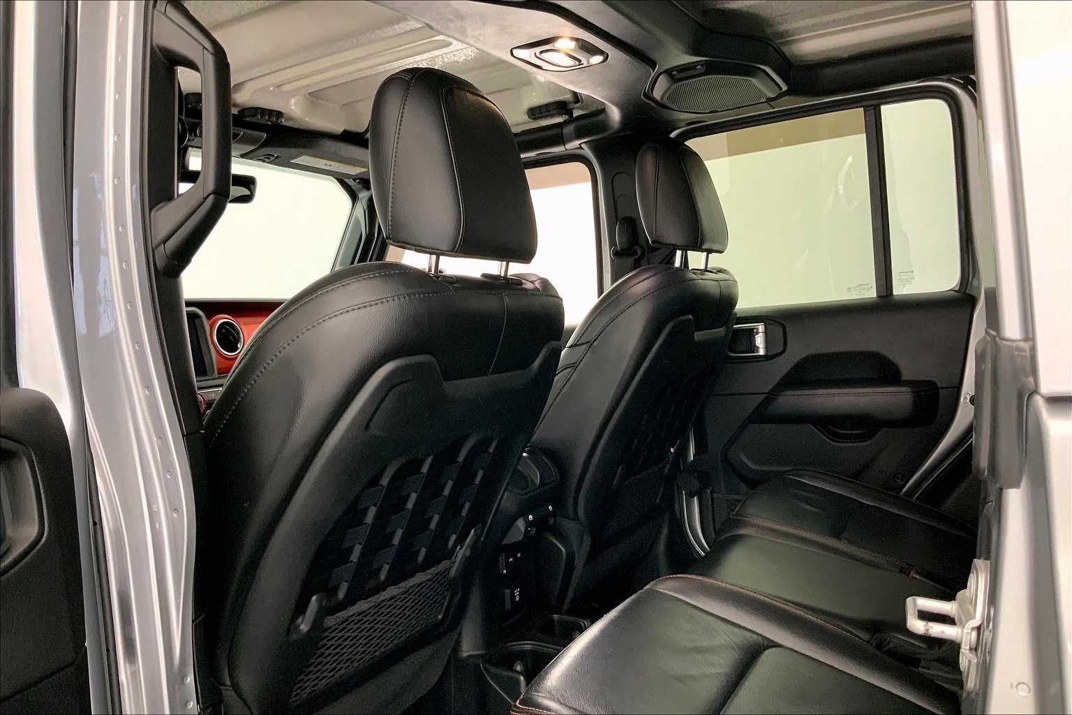 Thumbnail: 2020 Jeep Gladiator - 12