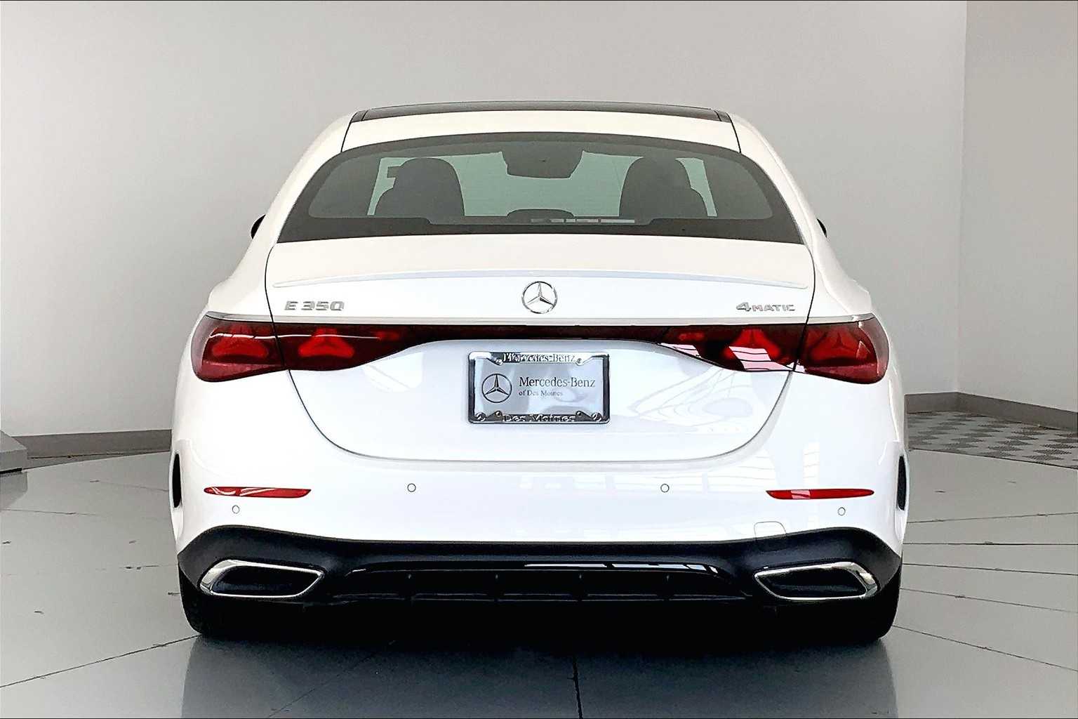 Thumbnail: 2025 Mercedes-Benz E-Class - 5