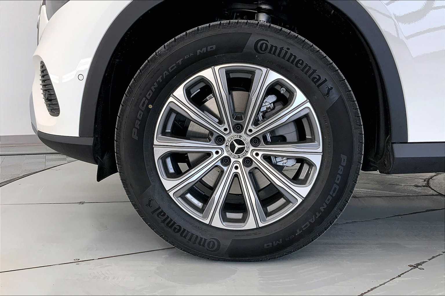 Thumbnail: 2025 Mercedes-Benz GLC - 8