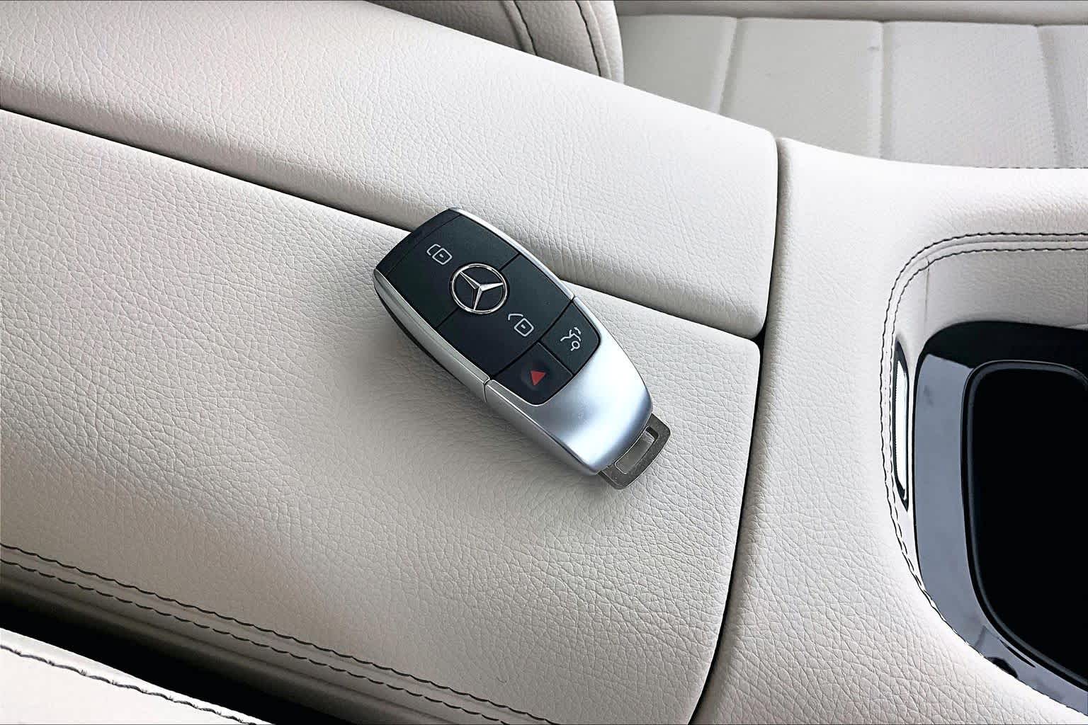 Thumbnail: 2026 Mercedes-Benz GLE - 20