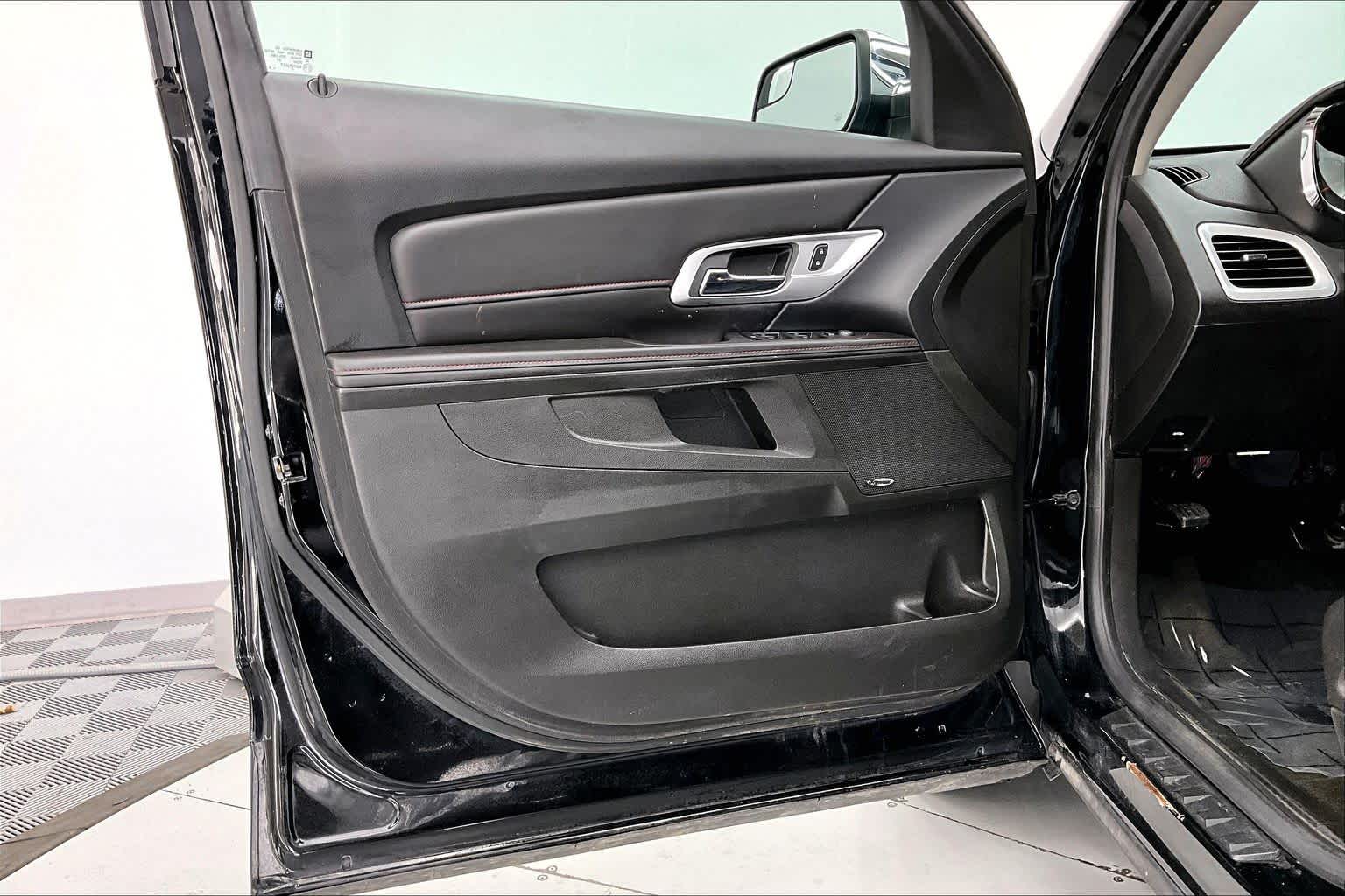 Thumbnail: 2014 GMC Terrain - 23