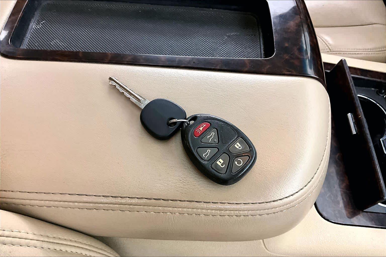 Thumbnail: 2012 GMC Yukon XL - 20