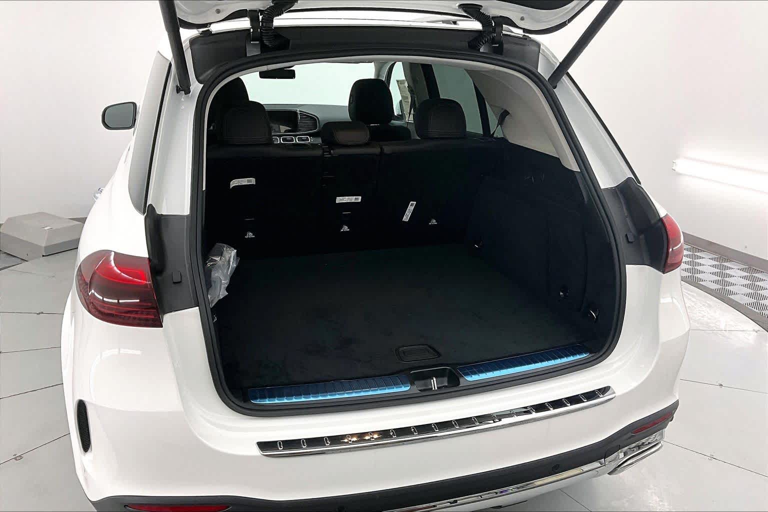 Thumbnail: 2026 Mercedes-Benz GLE - 19