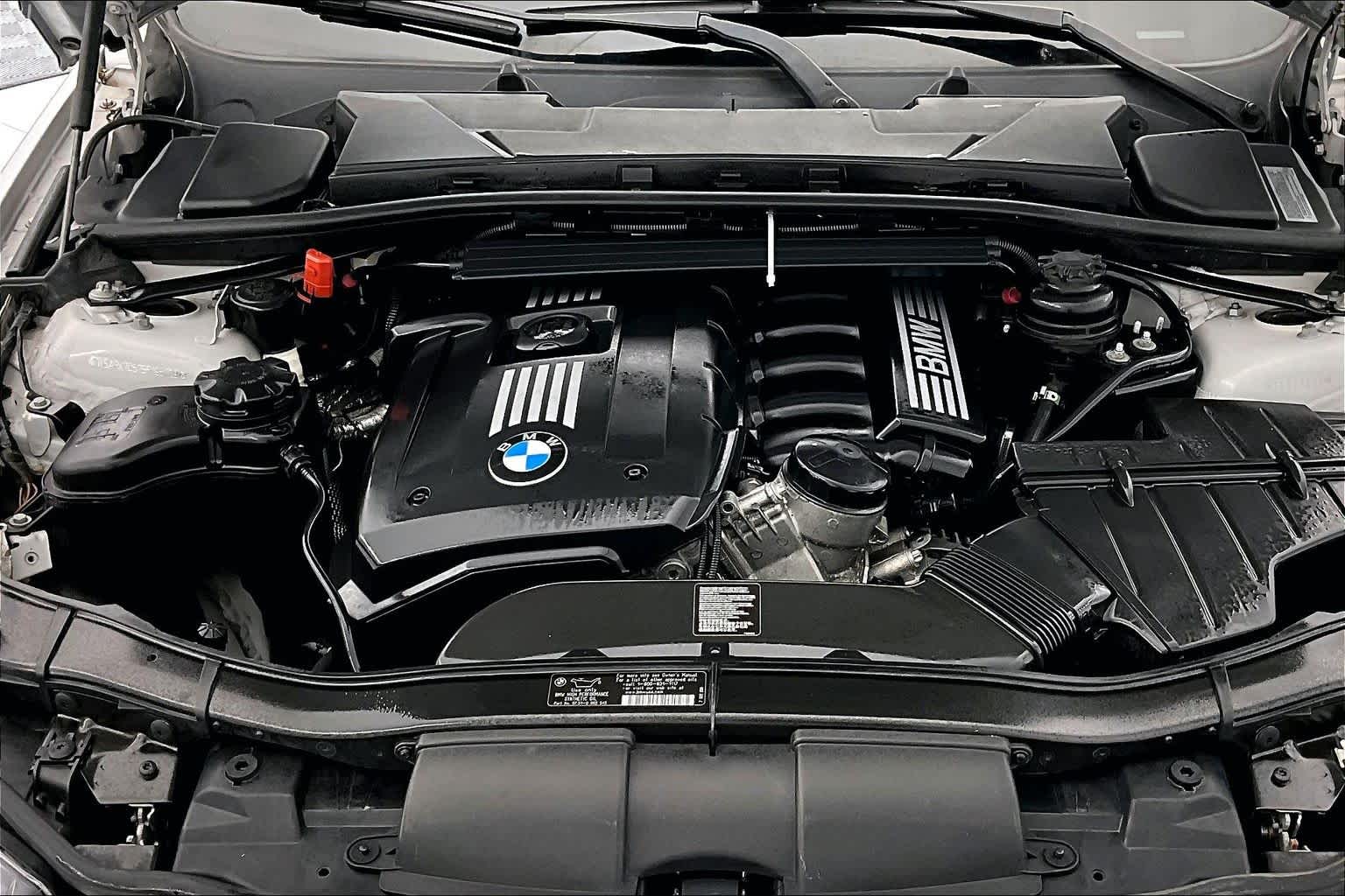 Thumbnail: 2011 BMW 3 Series - 9