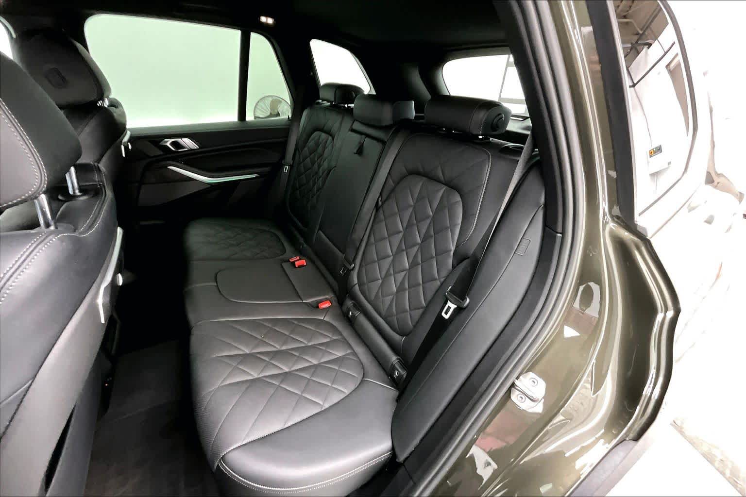 Thumbnail: 2024 BMW X5 - 13