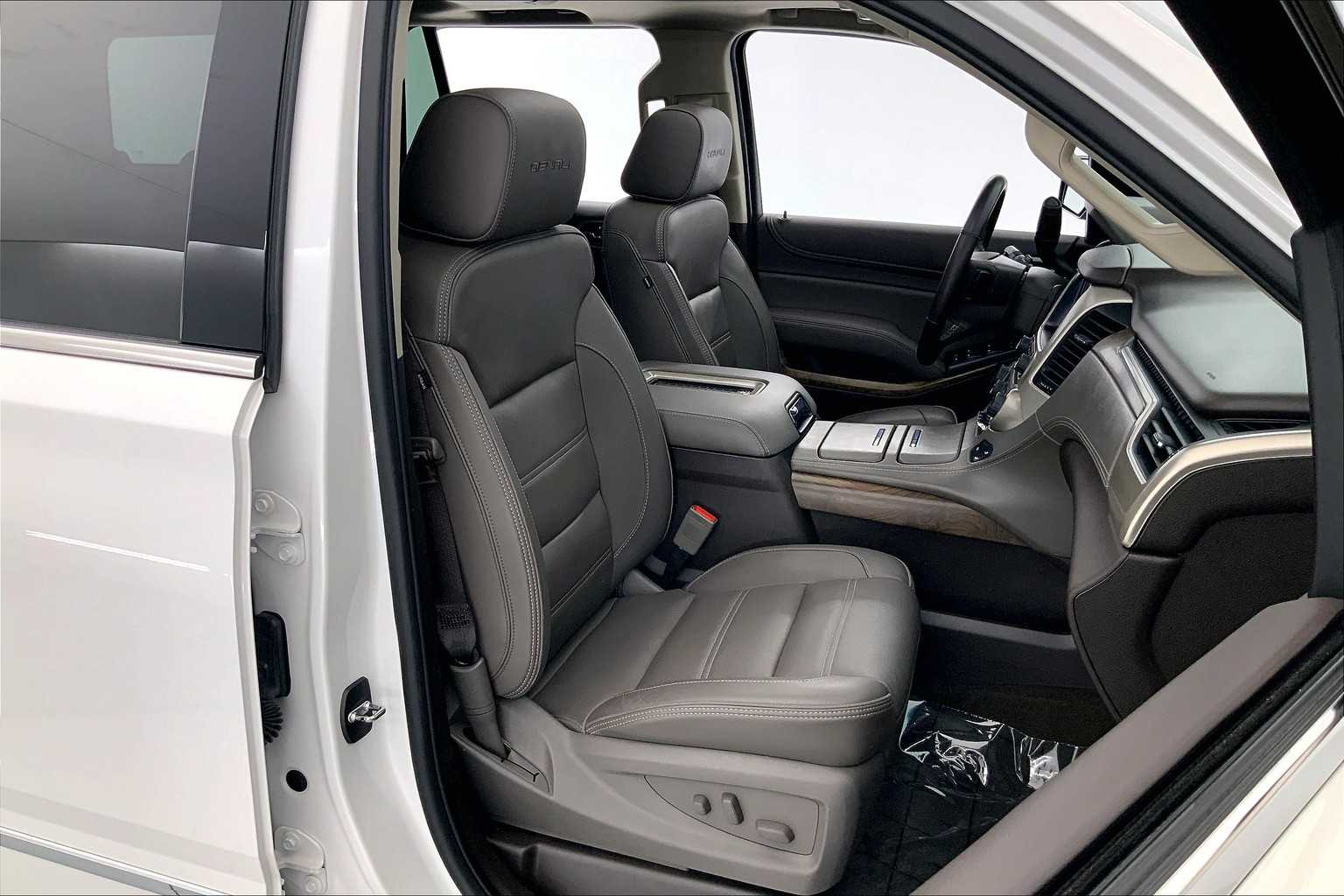 2018 GMC Yukon Denali 14