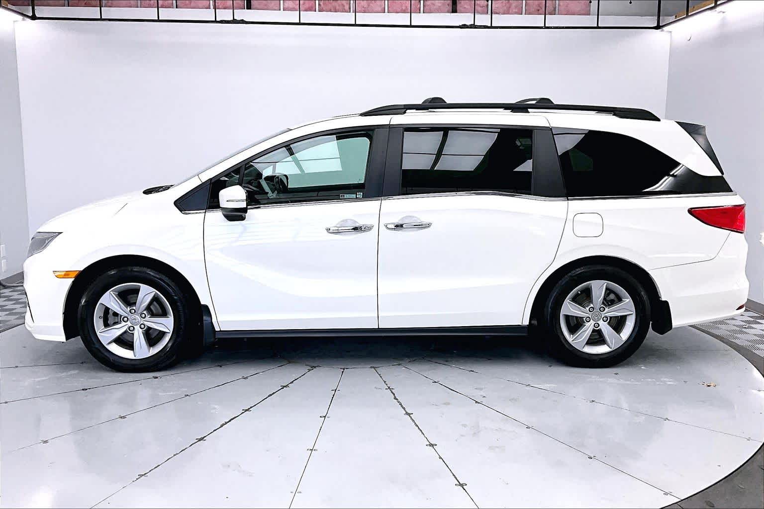 Thumbnail: 2019 Honda Odyssey - 3