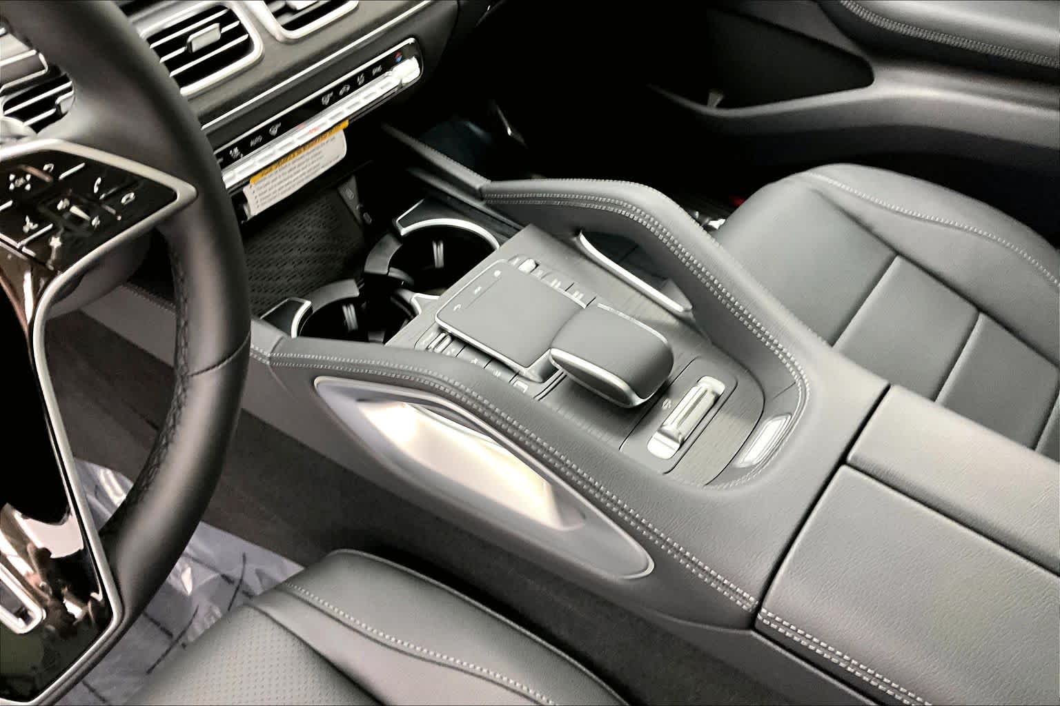 Thumbnail: 2026 Mercedes-Benz GLS - 17