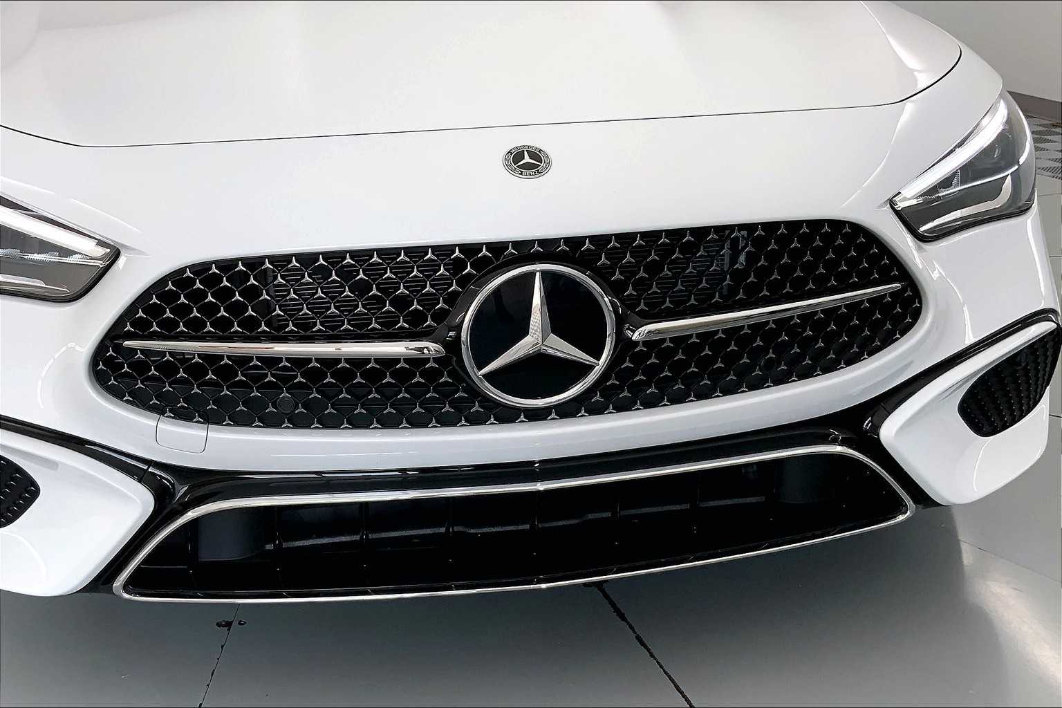 Thumbnail: 2024 Mercedes-Benz CLE - 26