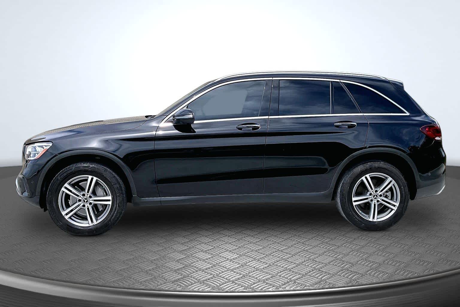Thumbnail: 2022 Mercedes-Benz GLC - 3