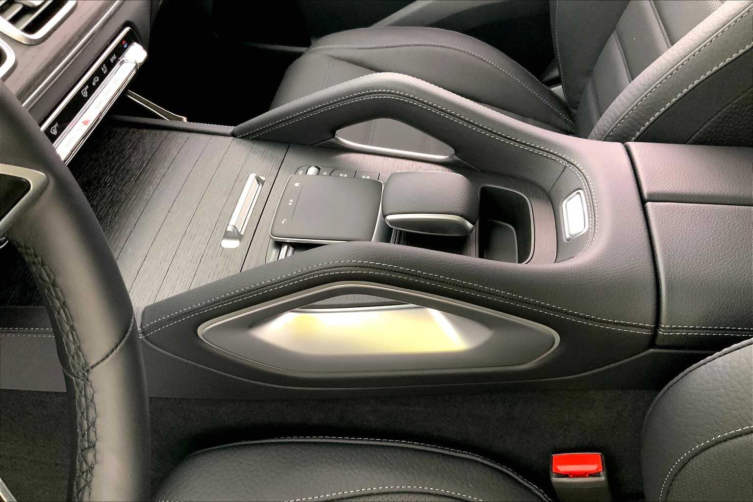 Thumbnail: 2026 Mercedes-Benz GLE - 17