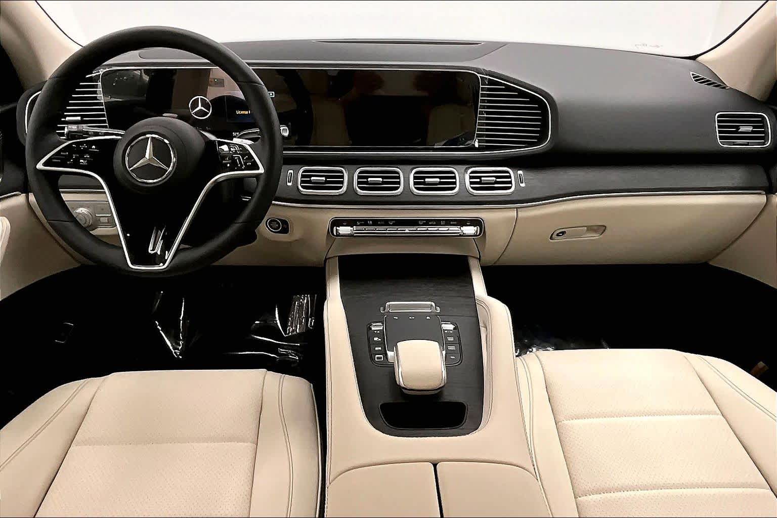 Thumbnail: 2026 Mercedes-Benz GLE - 10