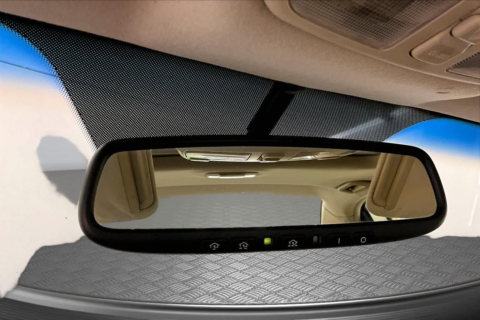 Thumbnail: 2008 Kia Amanti - 21