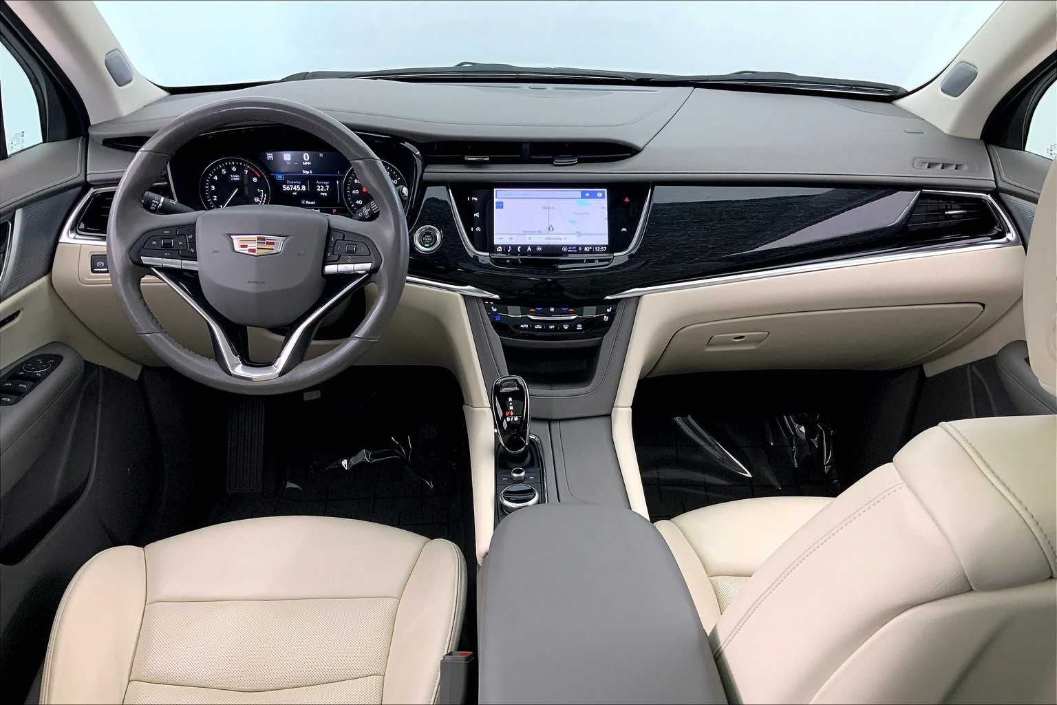 Thumbnail: 2022 Cadillac XT6 - 10