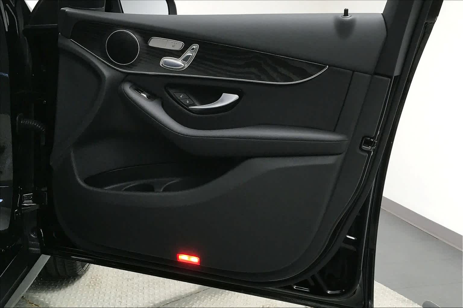 Thumbnail: 2018 Mercedes-Benz GLC - 29