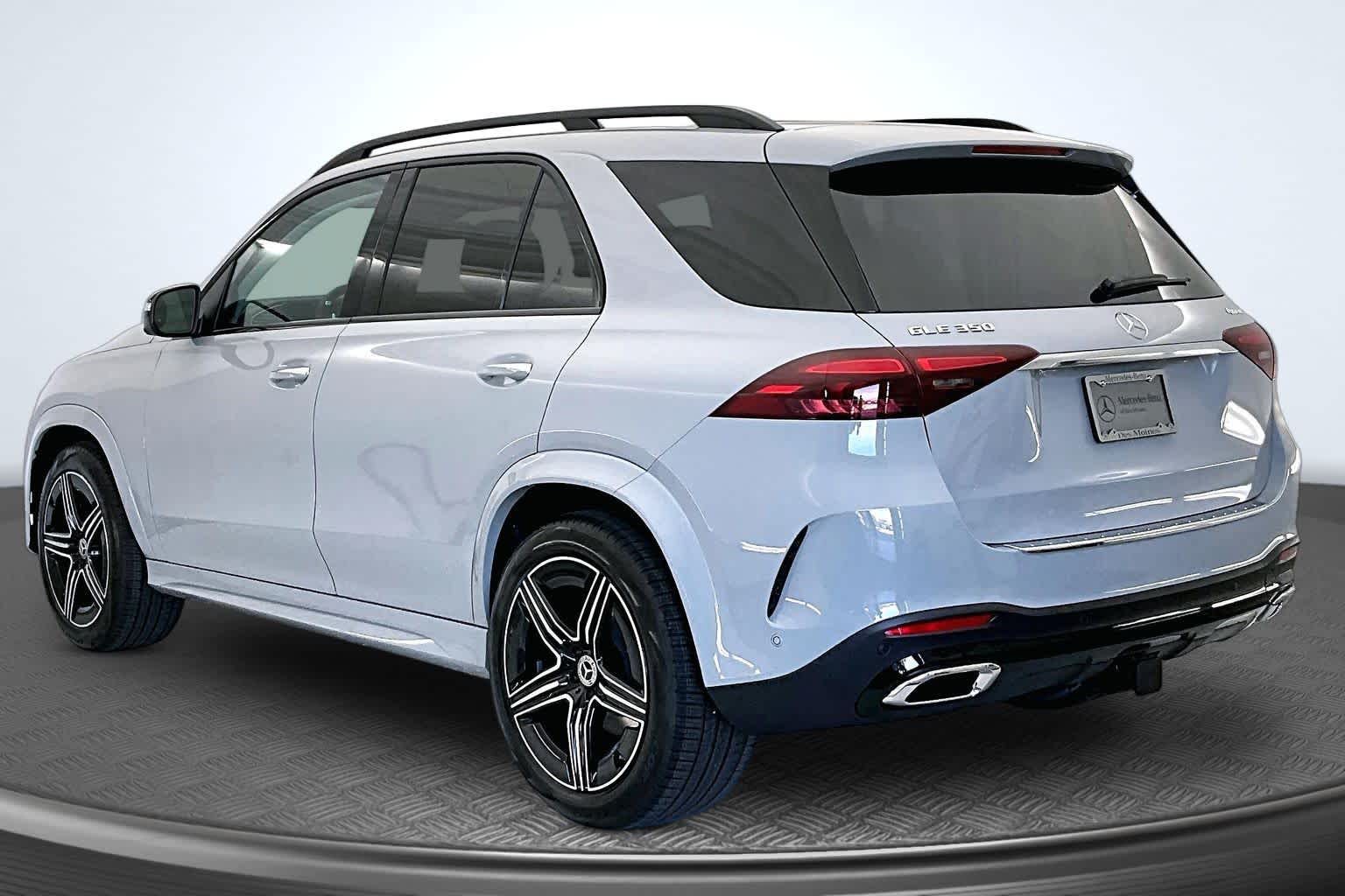 Thumbnail: 2026 Mercedes-Benz GLE - 4