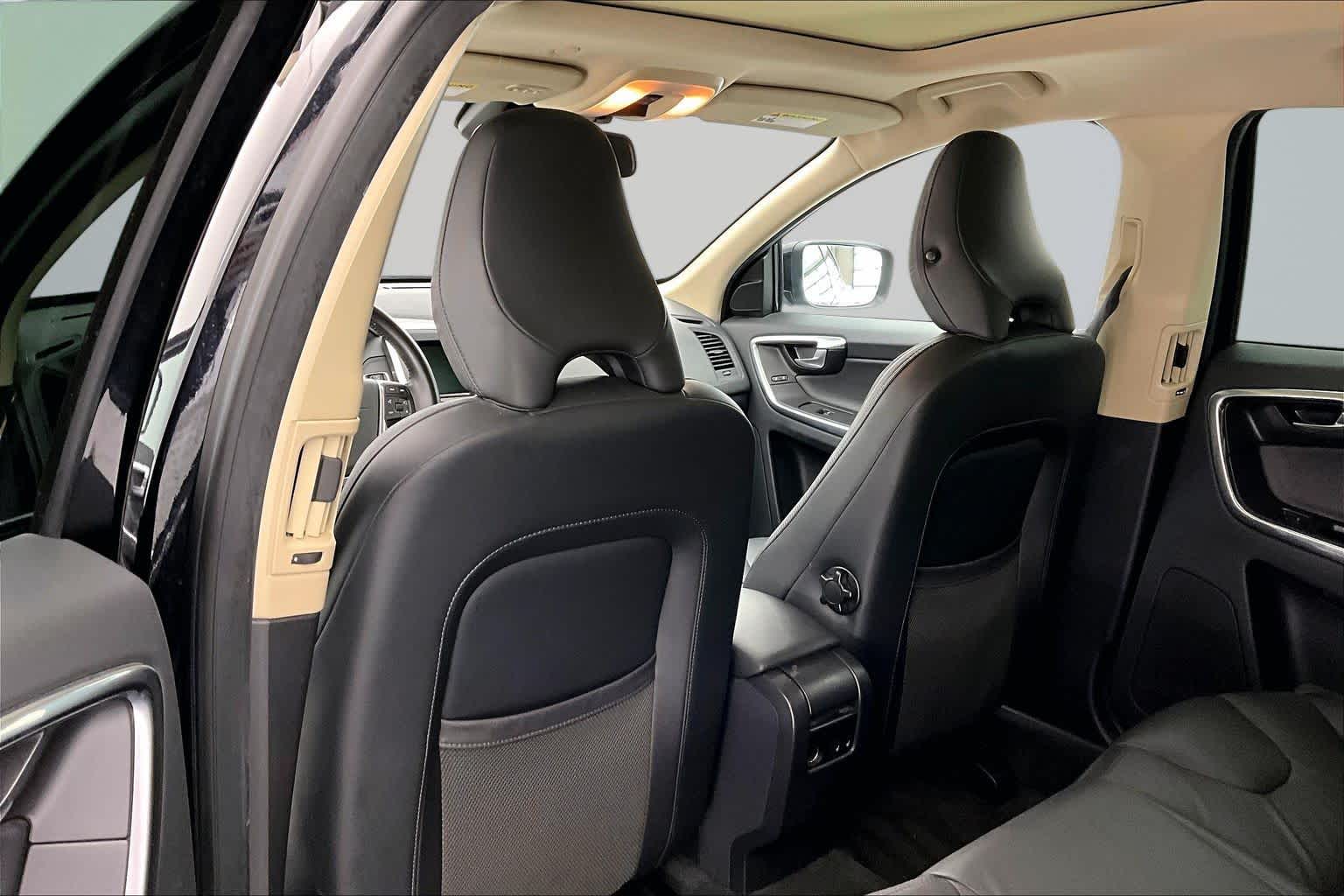 Thumbnail: 2013 Volvo XC60 - 12