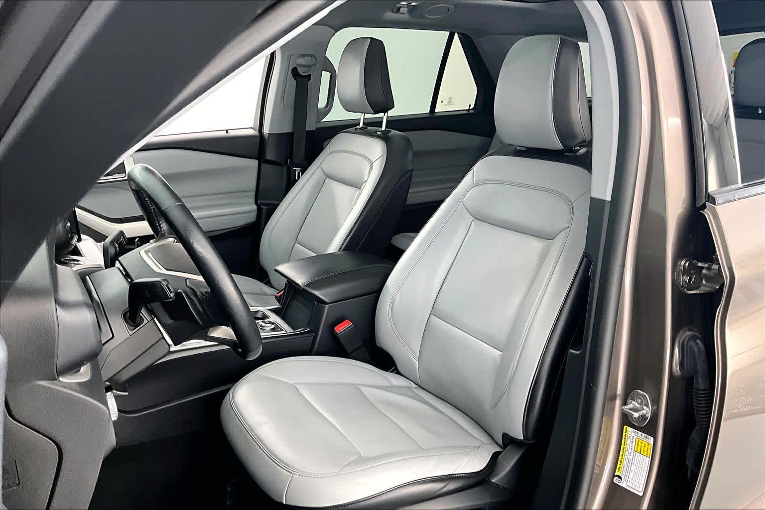 Thumbnail: 2021 Ford Explorer - 10