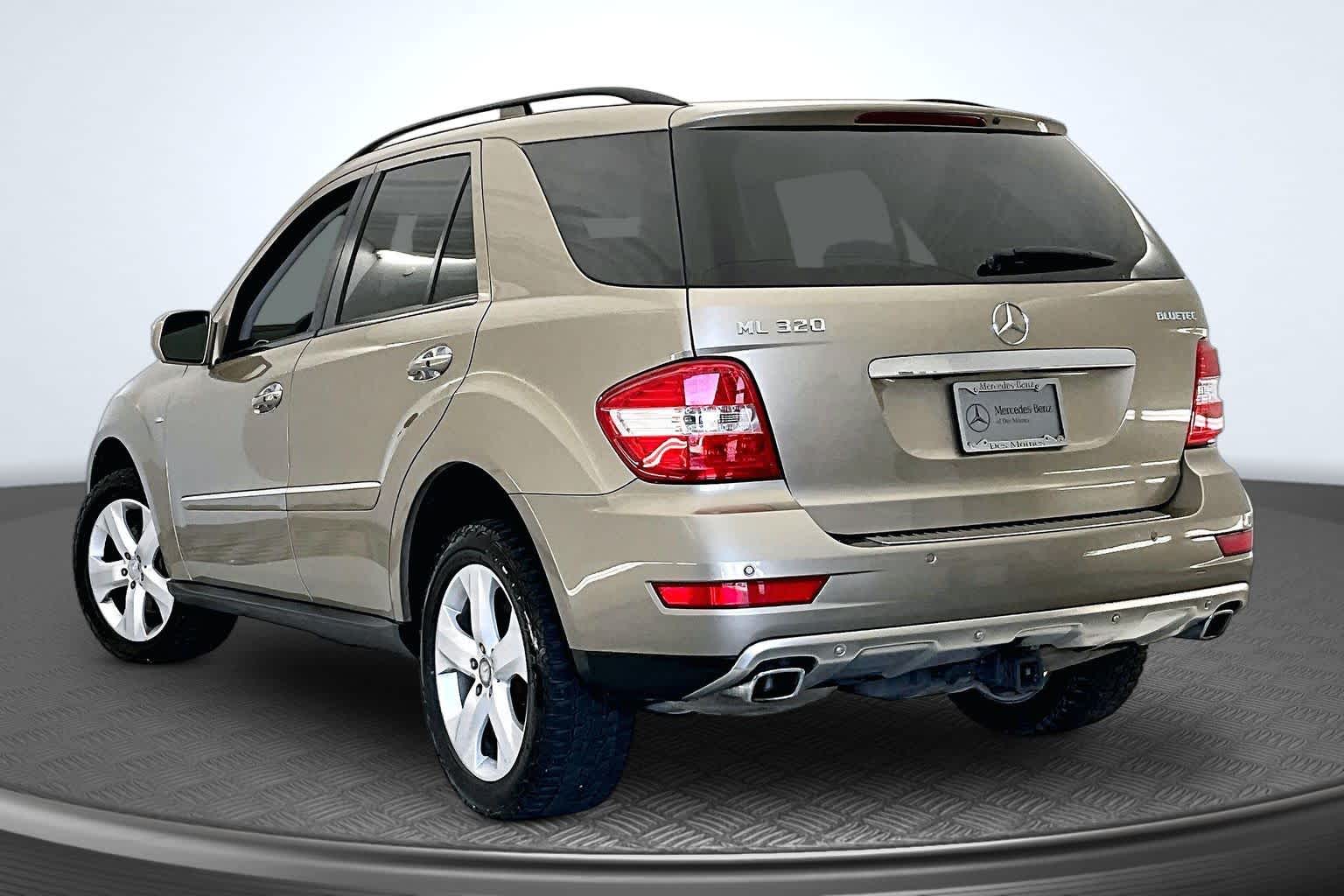 Thumbnail: 2009 Mercedes-Benz M-Class - 4