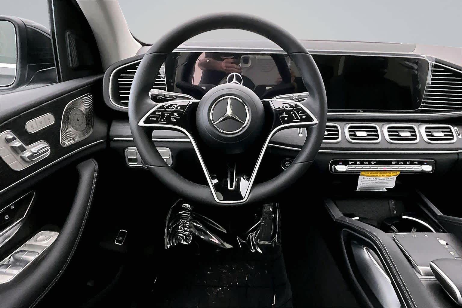 Thumbnail: 2026 Mercedes-Benz GLE - 15