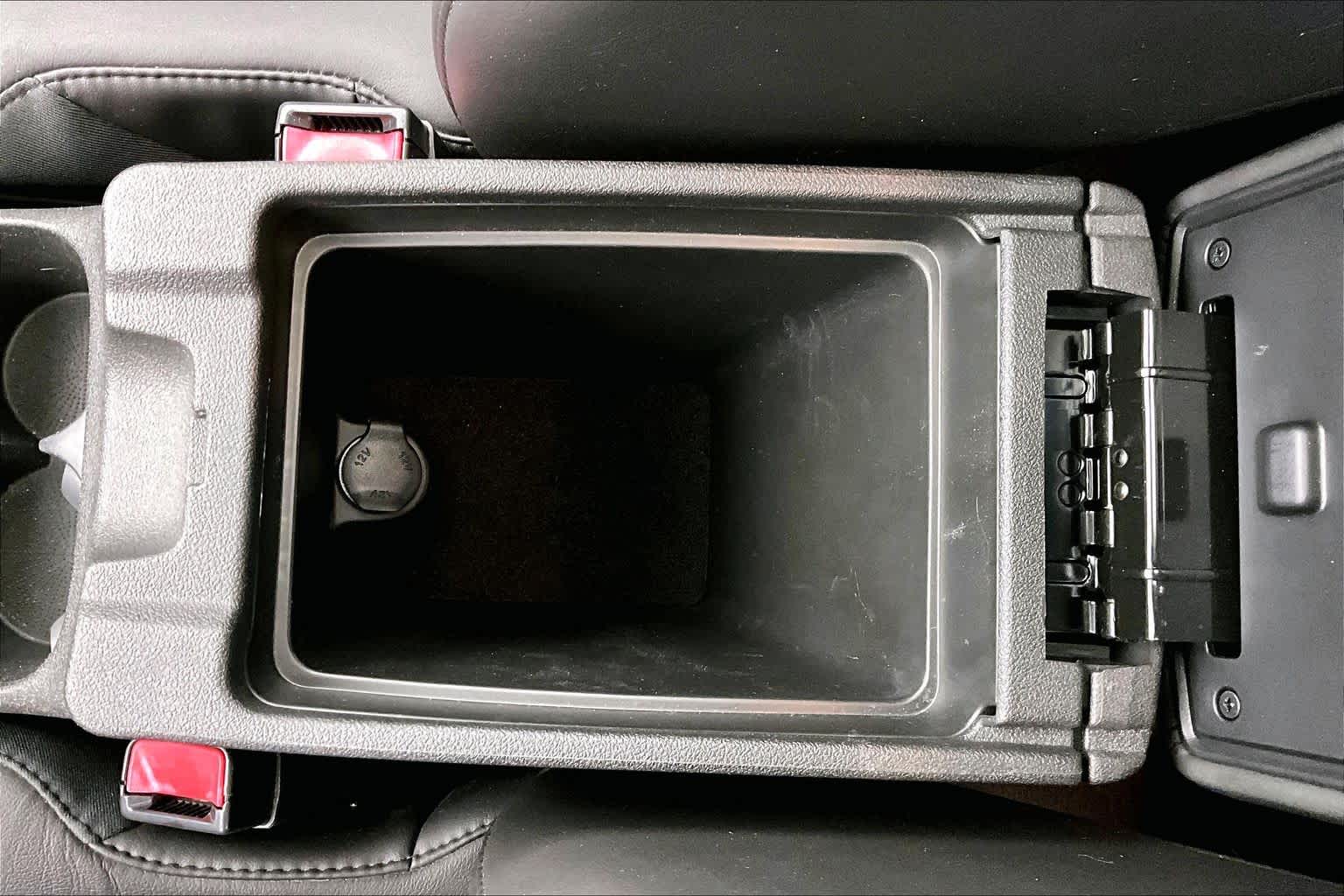 Thumbnail: 2013 Chevrolet Impala - 28