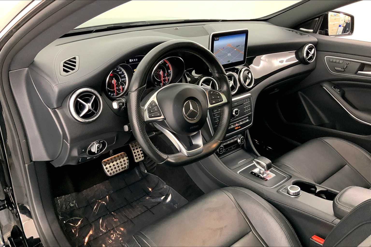 Thumbnail: 2015 Mercedes-Benz CLA - 2