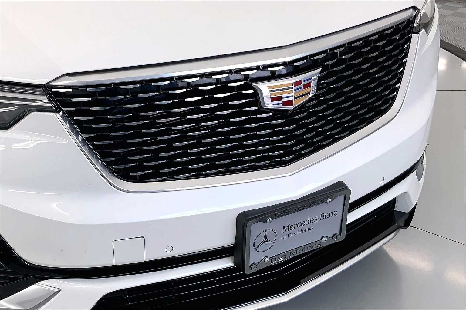 Thumbnail: 2022 Cadillac XT6 - 26