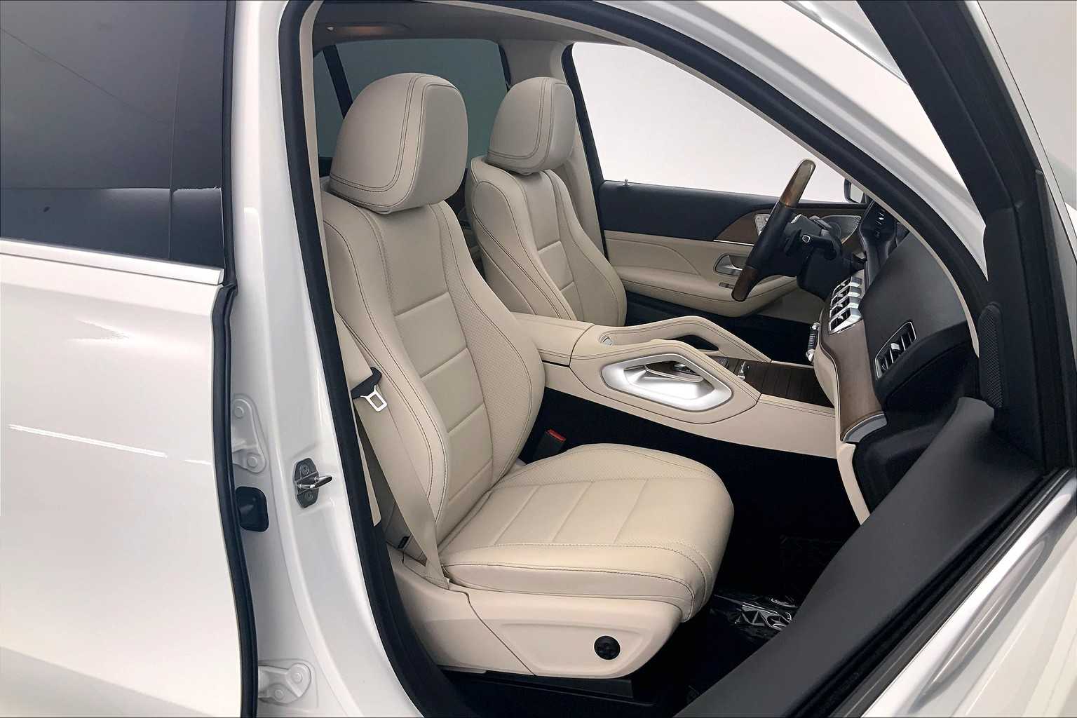 Thumbnail: 2021 Mercedes-Benz GLE - 14