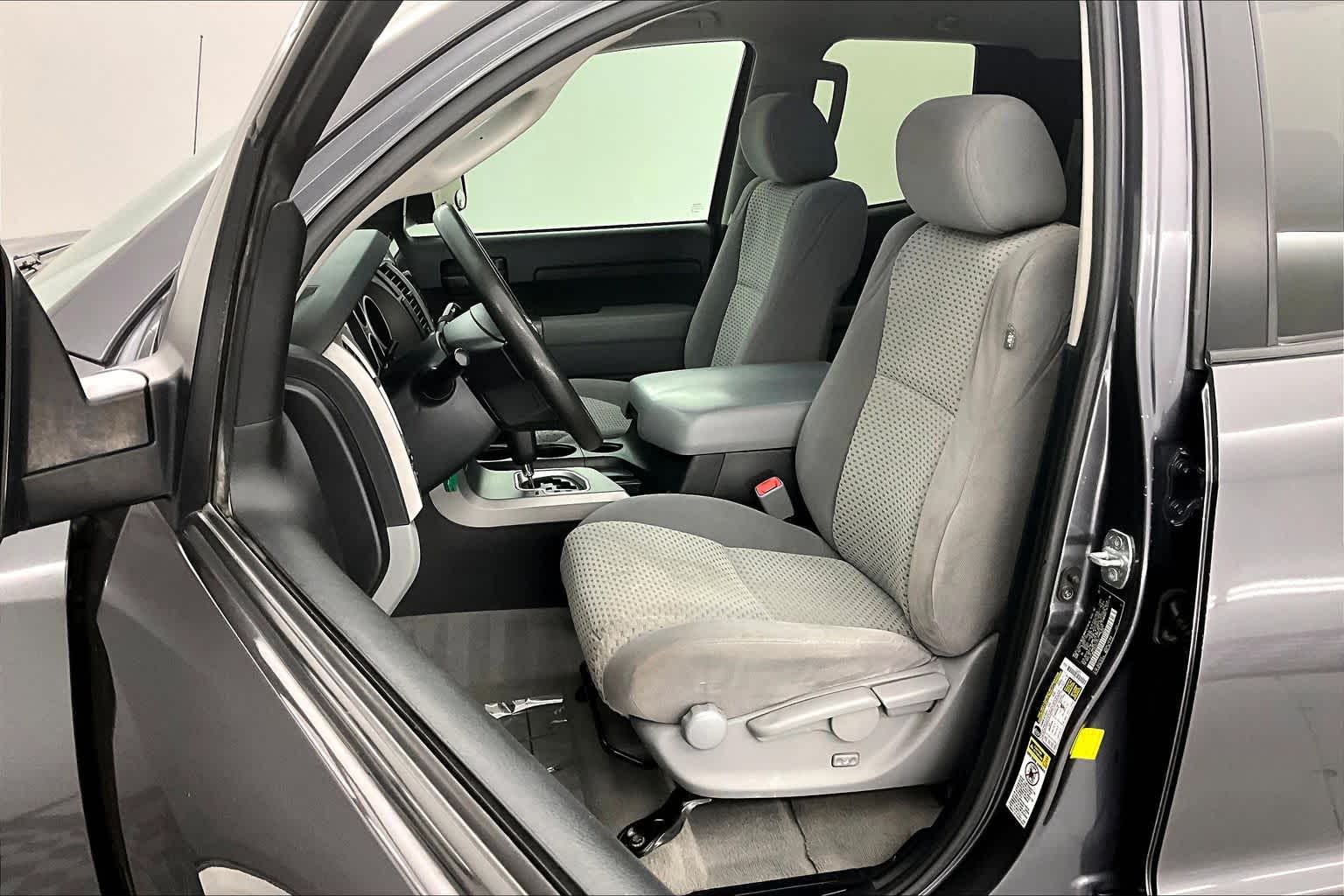 Thumbnail: 2011 Toyota Tundra - 11