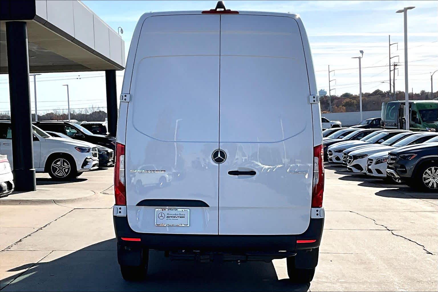 Thumbnail: 2026 Mercedes-Benz Sprinter - 5