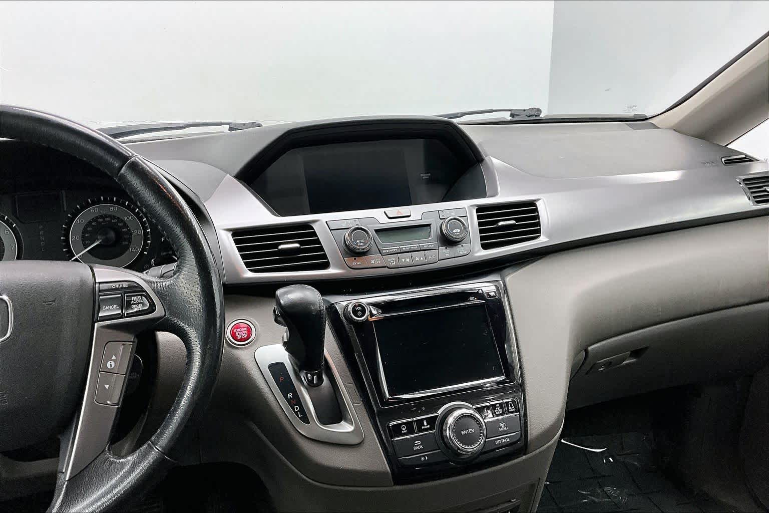 Thumbnail: 2014 Honda Odyssey - 16