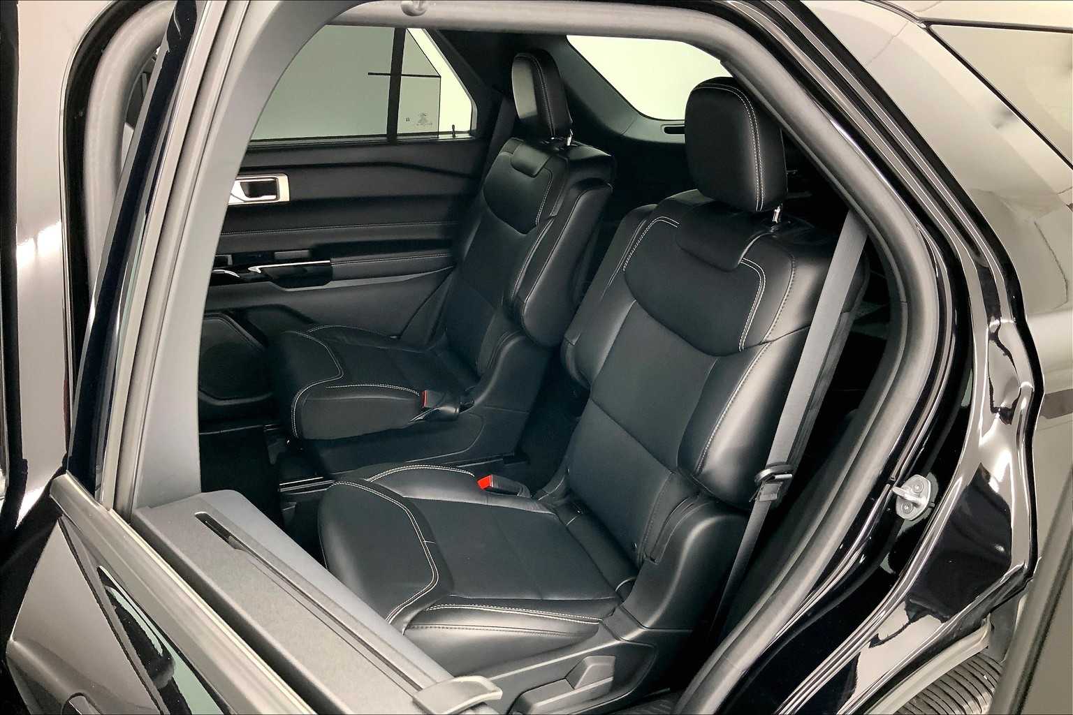 Thumbnail: 2023 Ford Explorer - 13