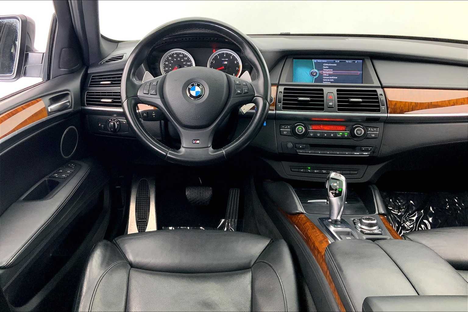 Thumbnail: 2012 BMW X6 - 15