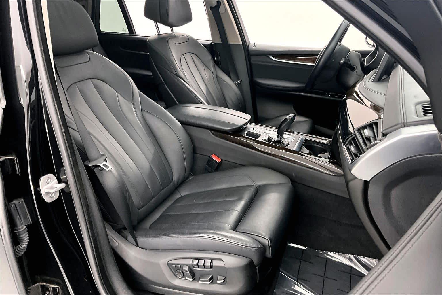 Thumbnail: 2015 BMW X5 - 14