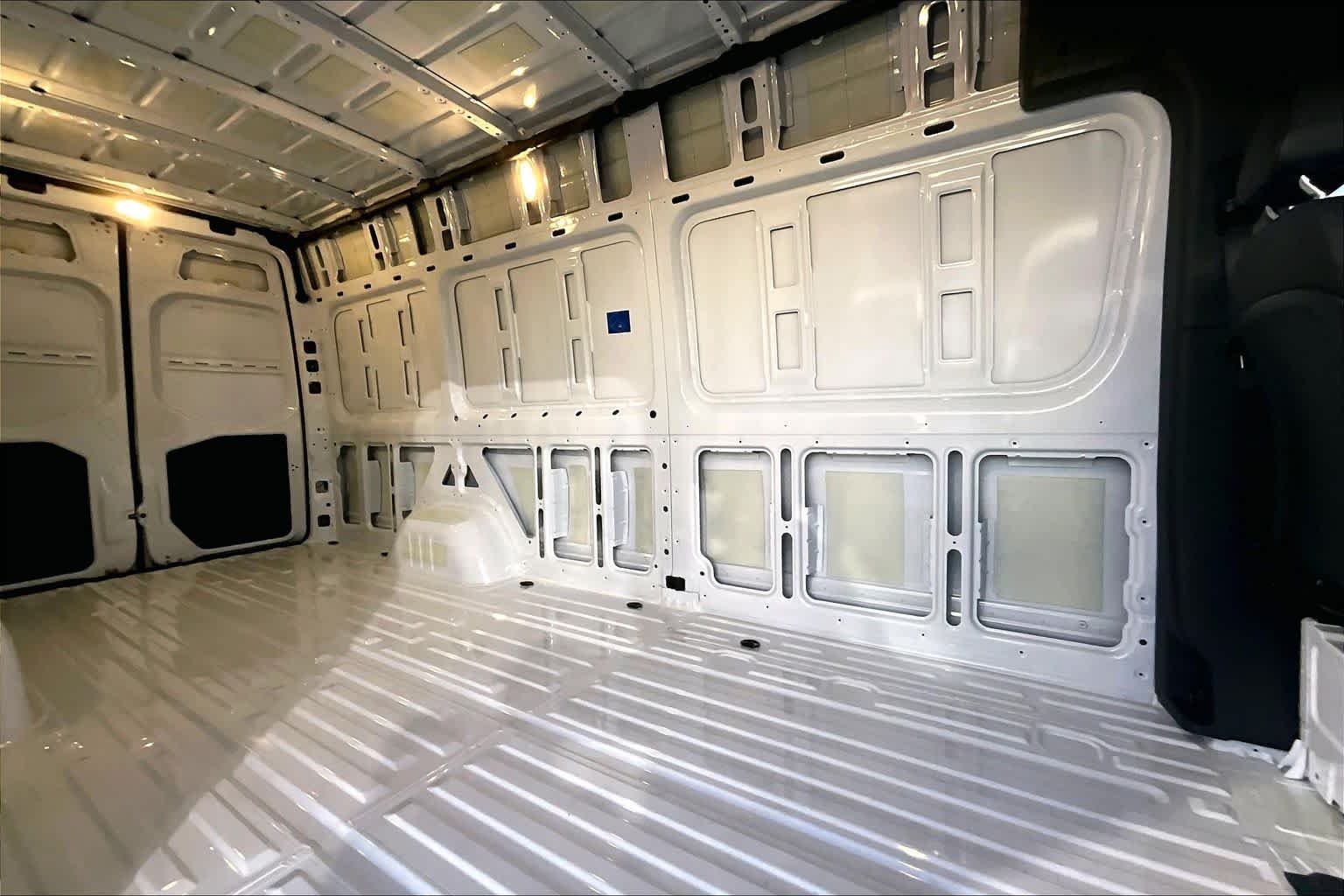 Thumbnail: 2026 Mercedes-Benz Sprinter - 12