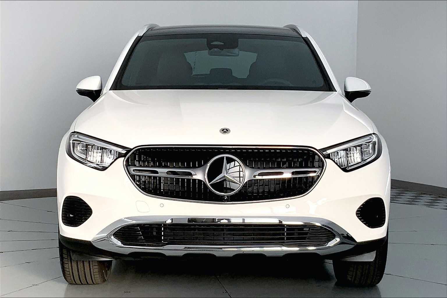 Thumbnail: 2026 Mercedes-Benz GLC - 6