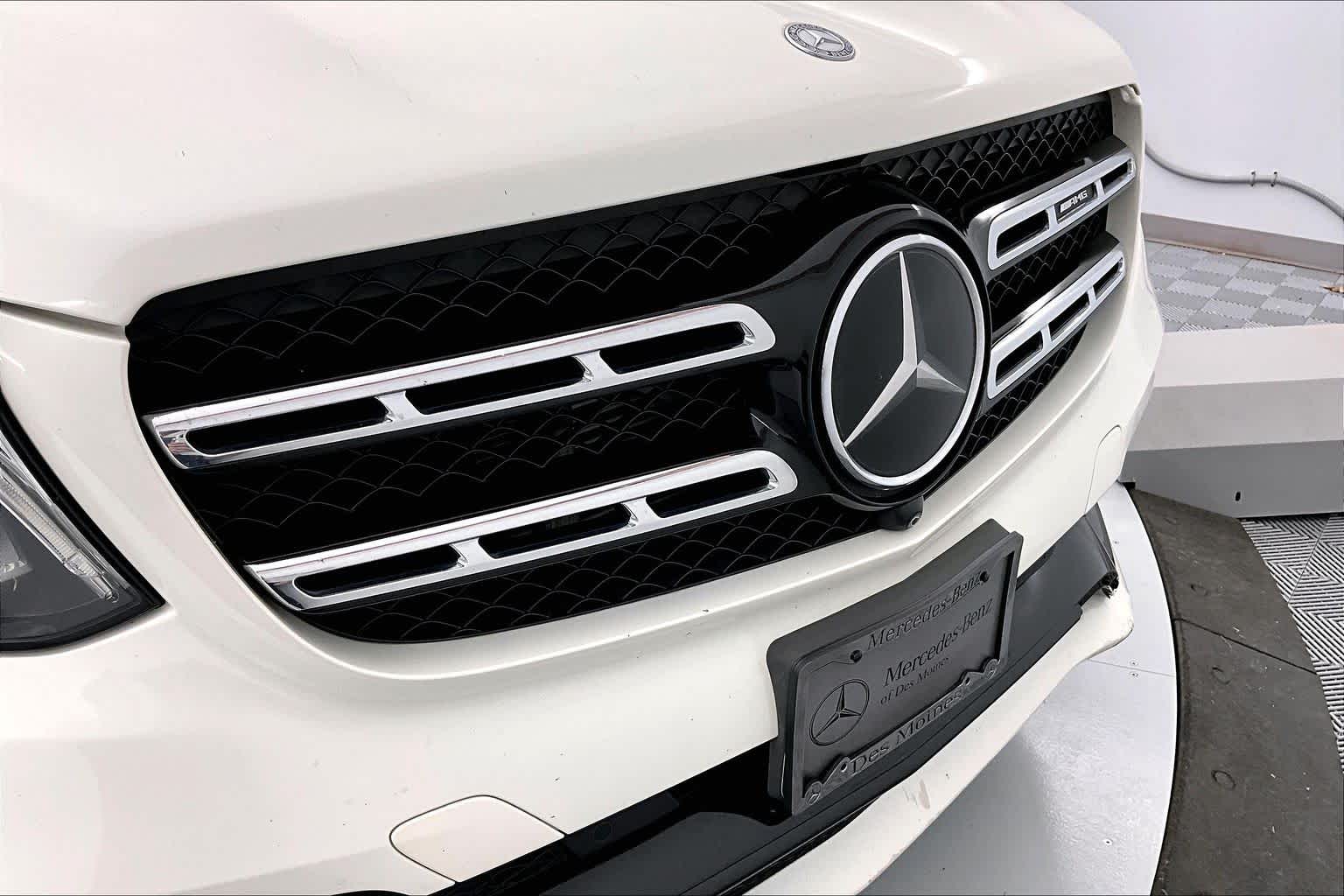 Thumbnail: 2017 Mercedes-Benz GL-Class - 26