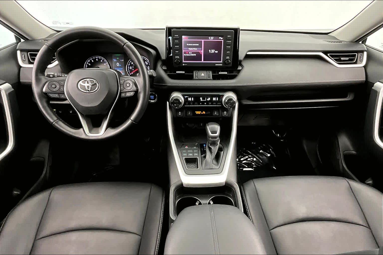 Thumbnail: 2021 Toyota RAV4 - 10