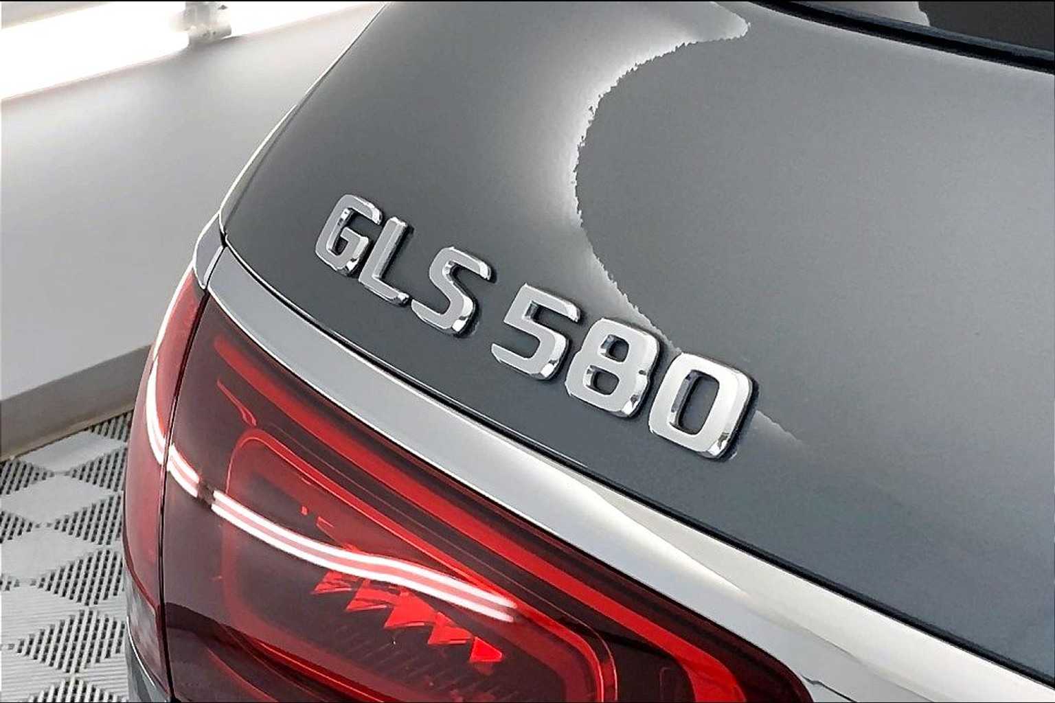 Thumbnail: 2021 Mercedes-Benz GLS - 7