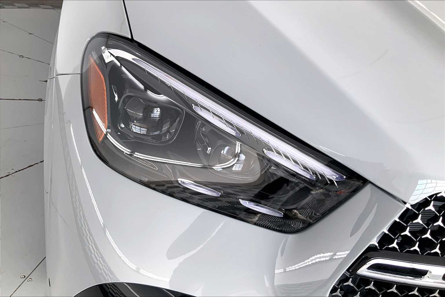 Thumbnail: 2026 Mercedes-Benz GLE - 21