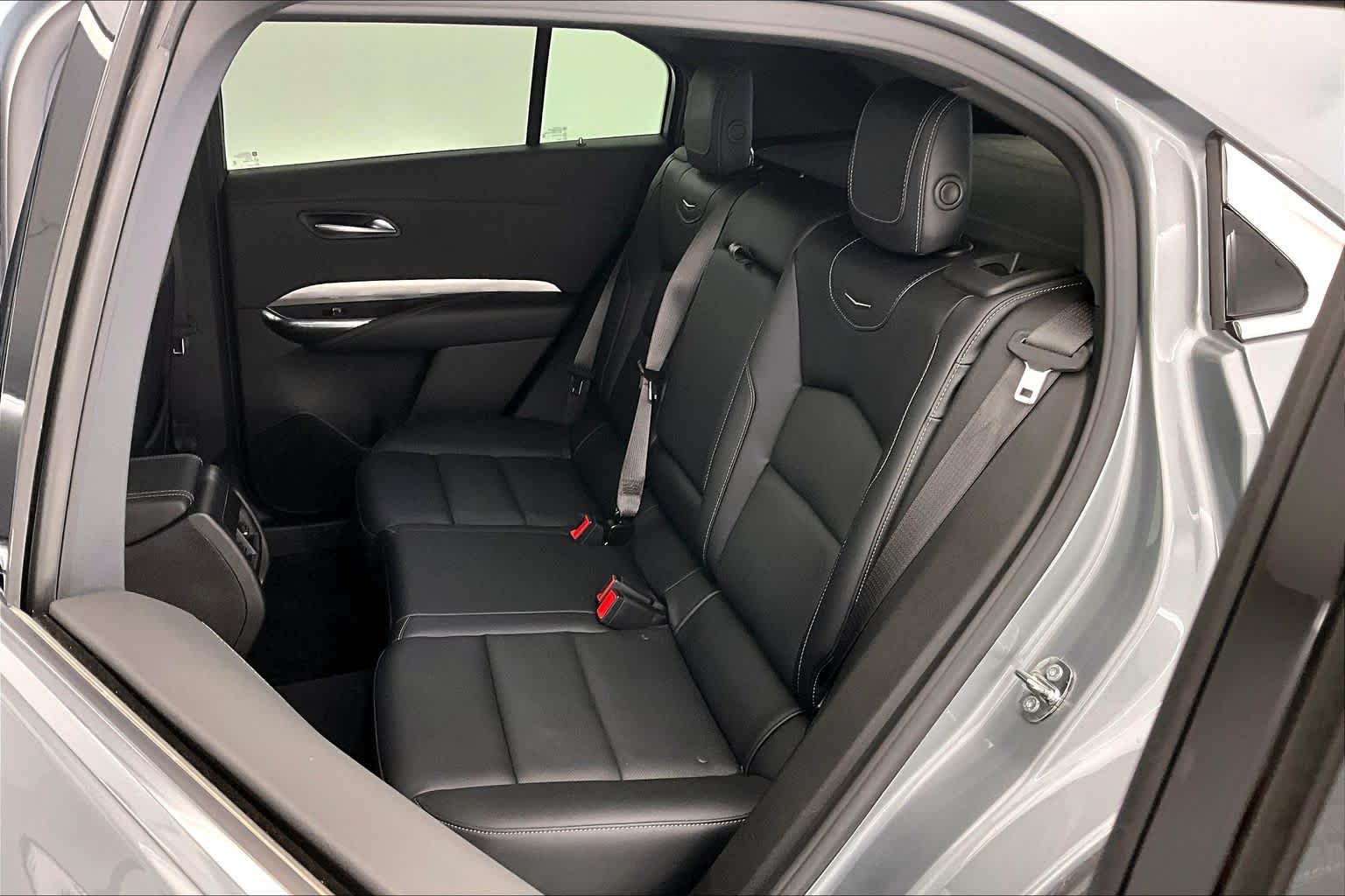 Thumbnail: 2024 Cadillac XT4 - 13