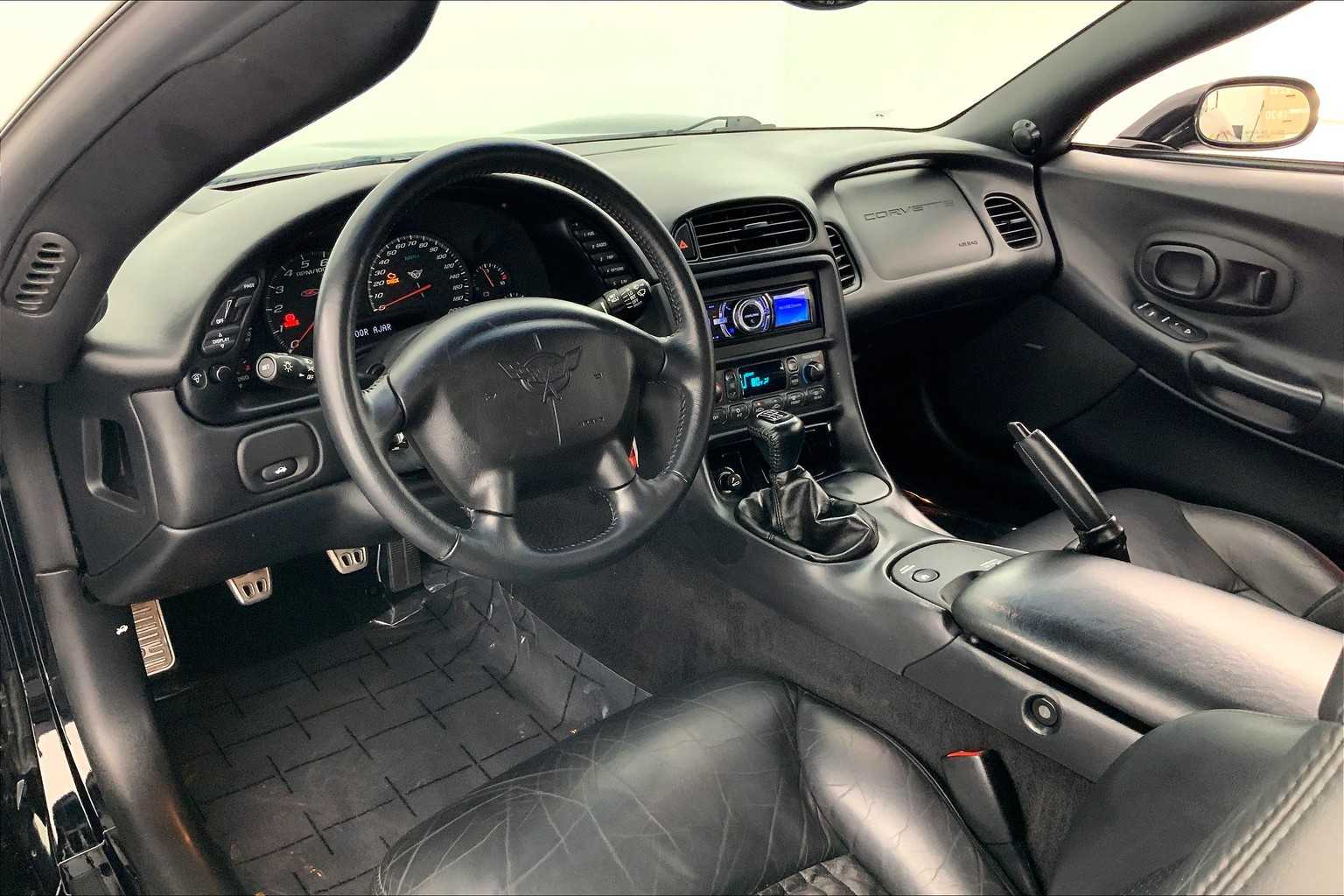 Thumbnail: 2004 Chevrolet Corvette - 10