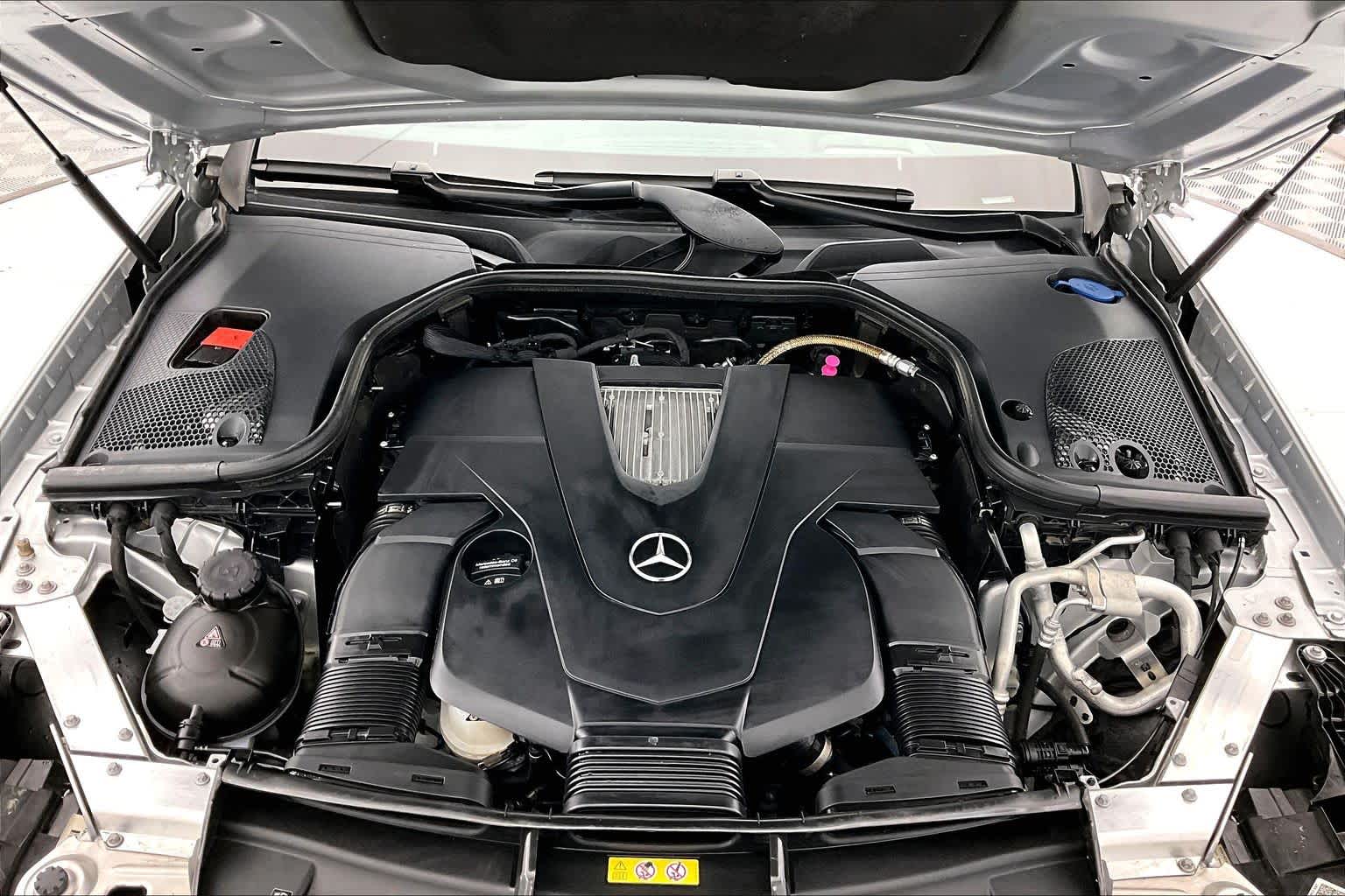 Thumbnail: 2020 Mercedes-Benz E-Class - 9