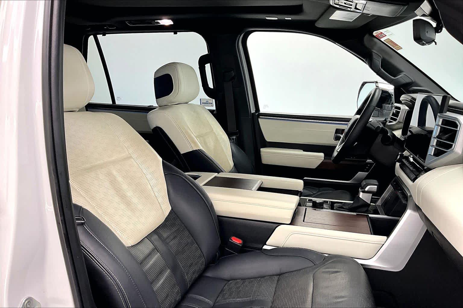 Thumbnail: 2023 Toyota Sequoia - 14